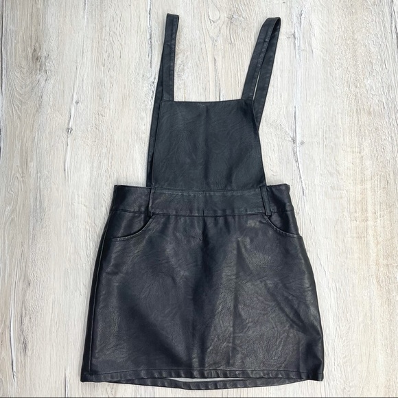 Jack By BB Dakota Black Vegan Leather Overall  Dress Sz Small - Picture 4 of 15